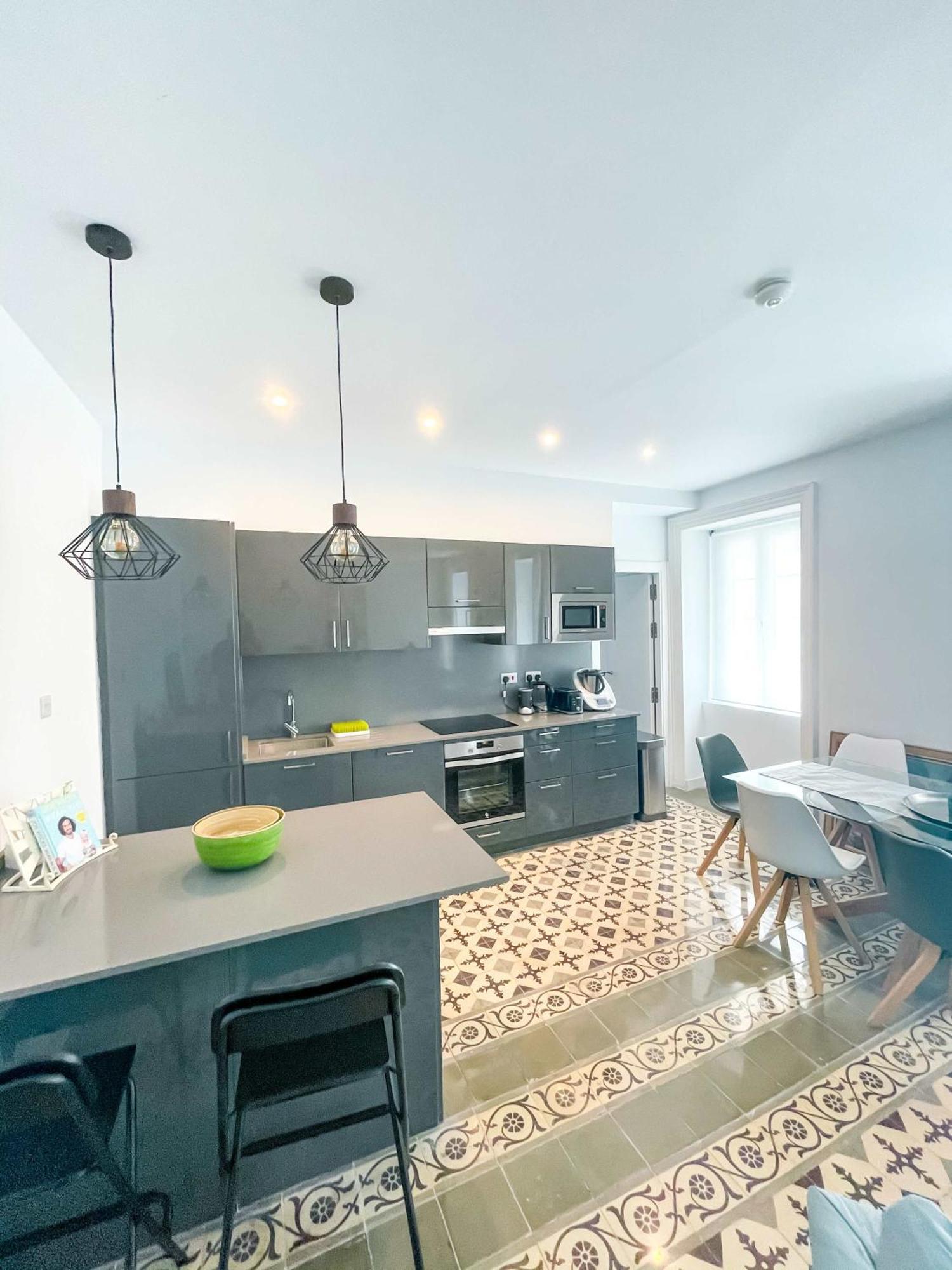 Elegant 2-Br Apartment With Unmatched Central Location Gibraltar Buitenkant foto